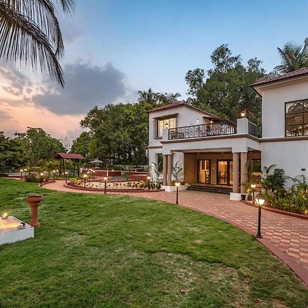 Saffronstays Riverfront Manor, 5-Bdr Pool Villa By Pej River 卡尔贾特 外观 照片