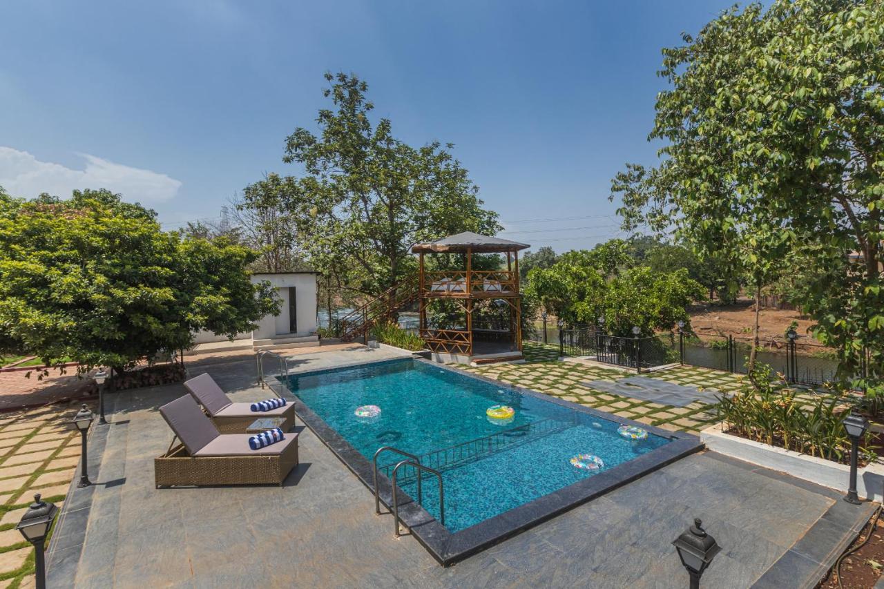 Saffronstays Riverfront Manor, 5-Bdr Pool Villa By Pej River 卡尔贾特 外观 照片